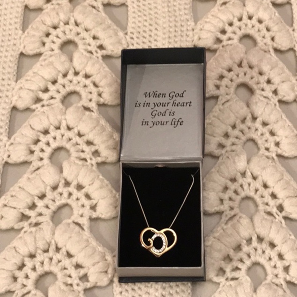 God’s Heart Faux Diamond Necklace - Picture 2 of 6